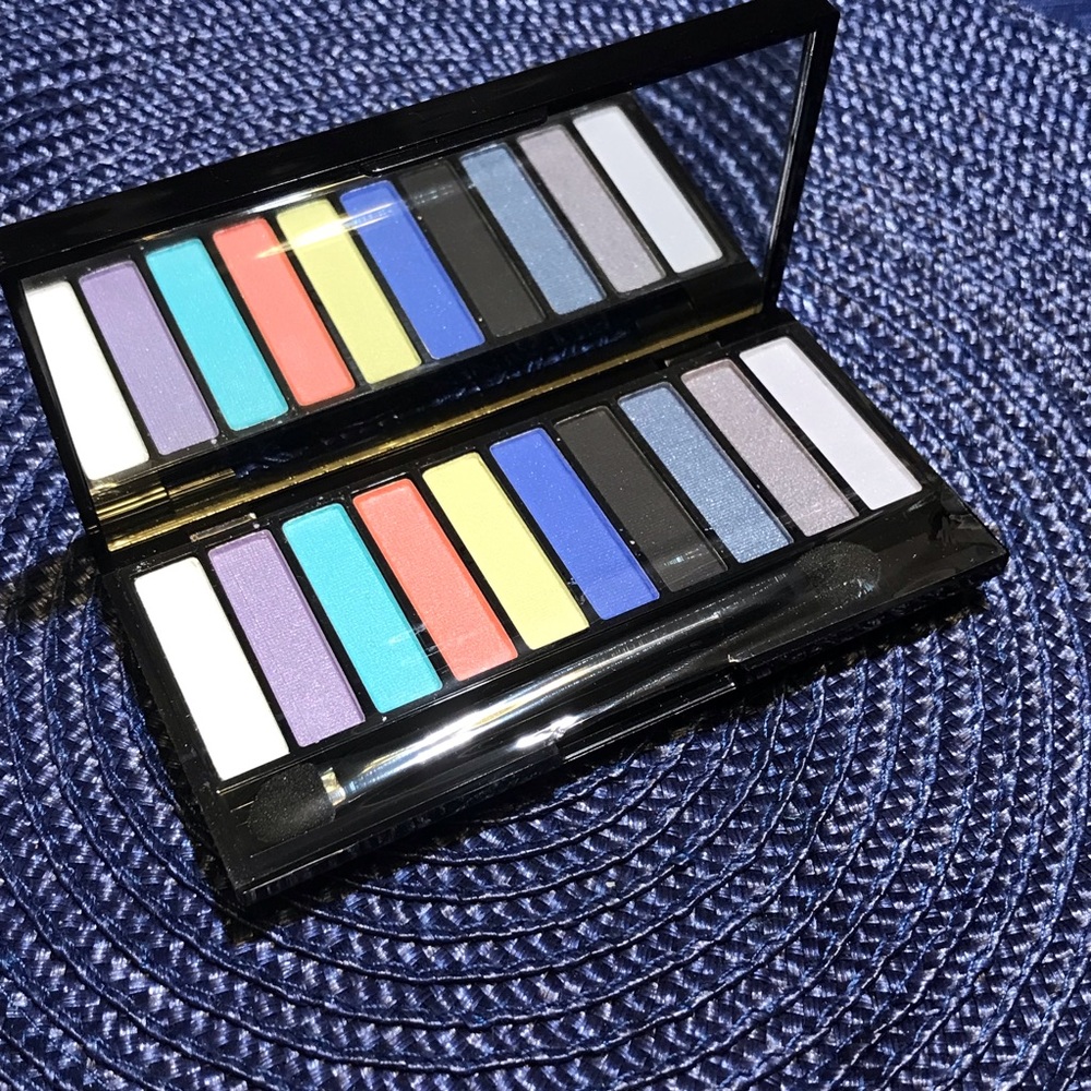 NWT City Color Special Effect Bright Eye Colors Eyeshadow Palette